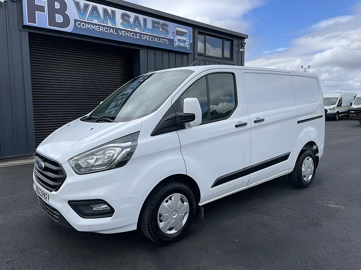 Used 2022 Ford Transit Custom Trend White - Interior and Exterior details 3