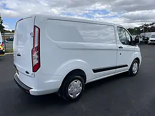 Used 2022 Ford Transit Custom Trend White - Interior and Exterior details 6