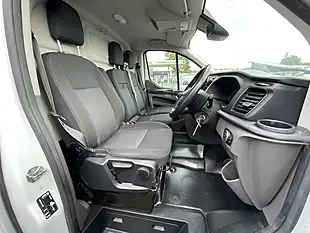 Used 2022 Ford Transit Custom Trend White - Interior and Exterior details 9