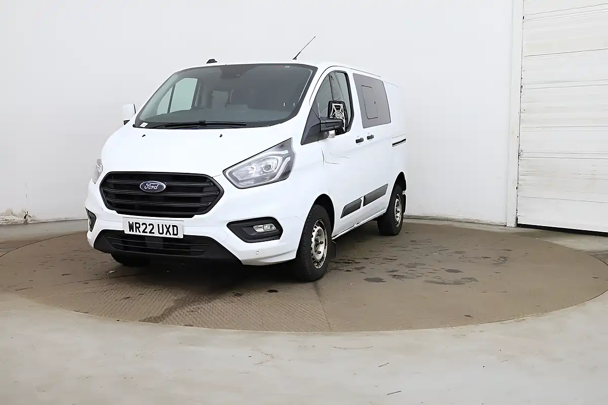 Used 2022 Ford Transit Custom Trend White - Interior and Exterior details 3