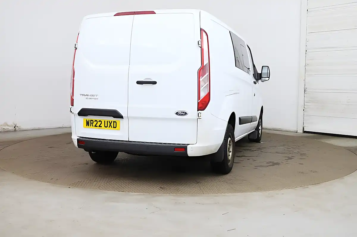 Used 2022 Ford Transit Custom Trend White - Interior and Exterior details 6