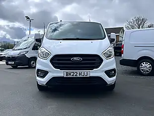 Used 2022 Ford Transit Custom Trend White - Interior and Exterior details 17