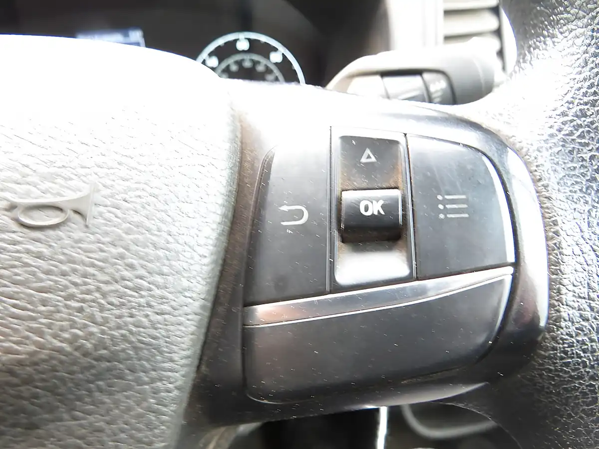 Used 2022 Ford Transit Leader Chassis Cab White - Interior and Exterior details 12