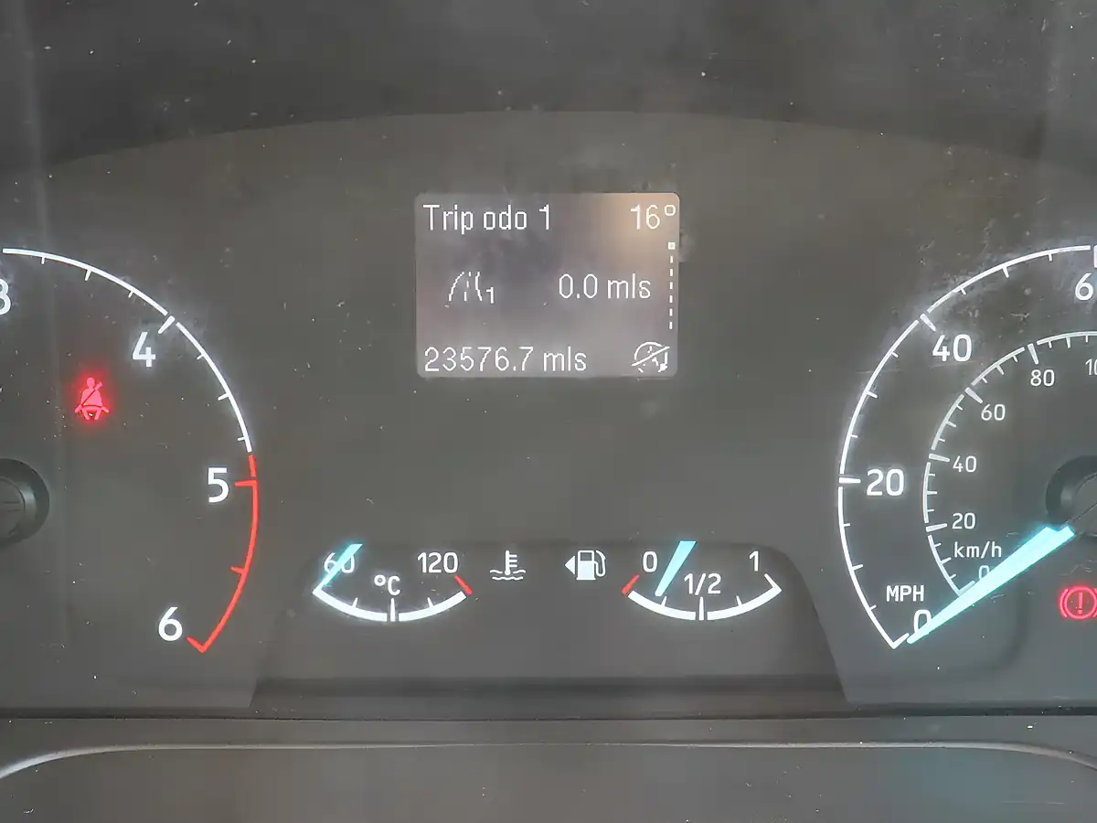 Used 2022 Ford Transit Leader Frozen White - Interior and Exterior details 19