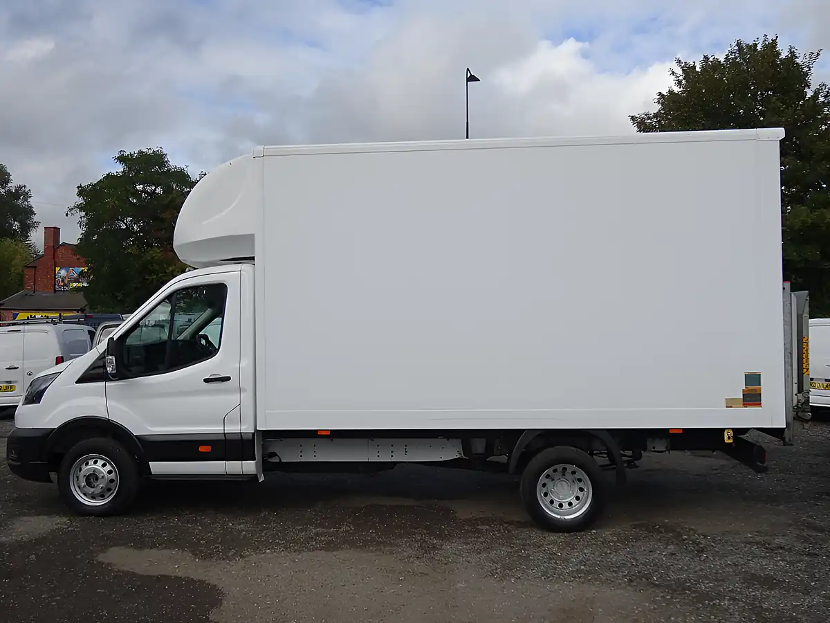 Used 2022 Ford Transit Leader Luton L4 (lwb) White - Interior and Exterior details 9