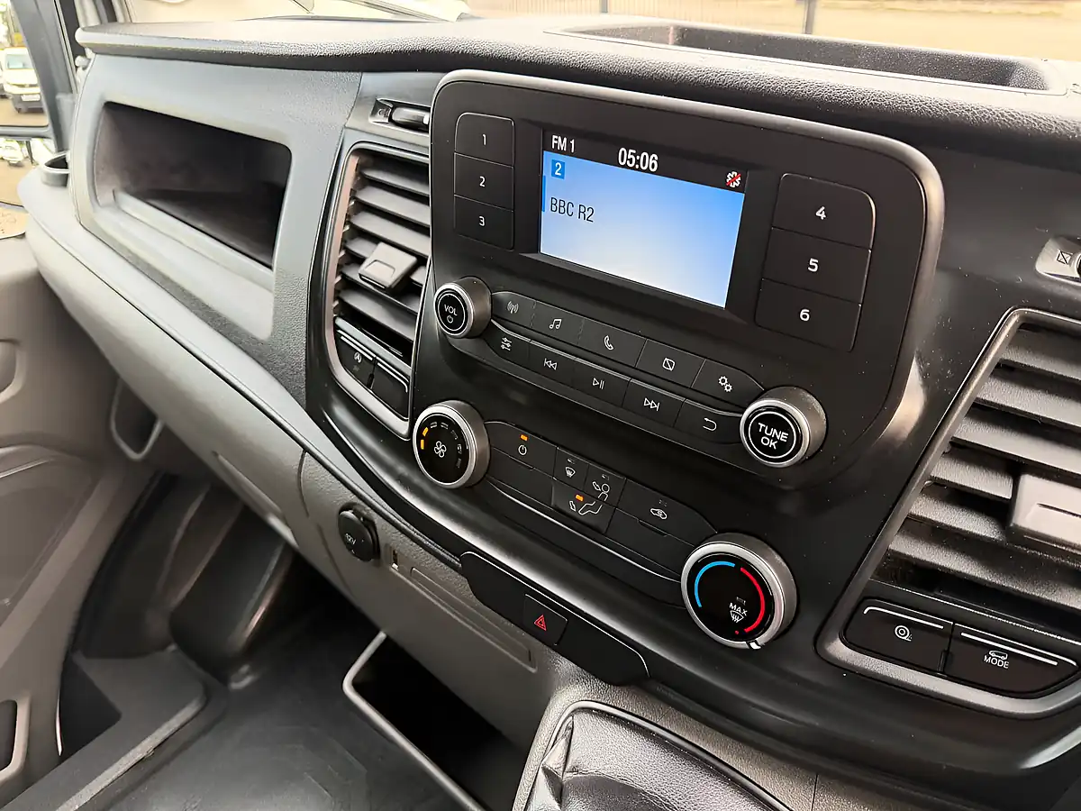 Used 2022 Ford Transit Leader Tipper White - Interior and Exterior details 6