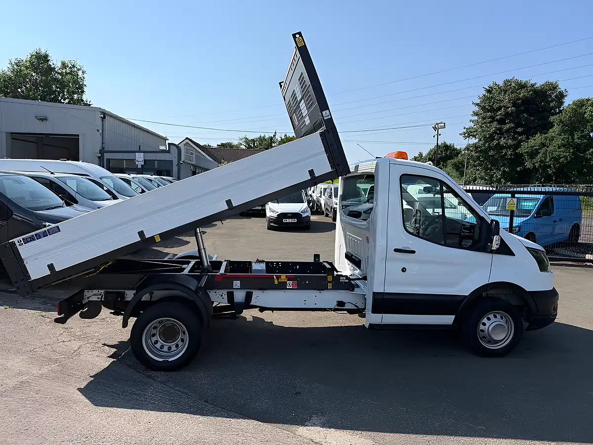 Used 2022 Ford Transit Leader Tipper White - Interior and Exterior details 5