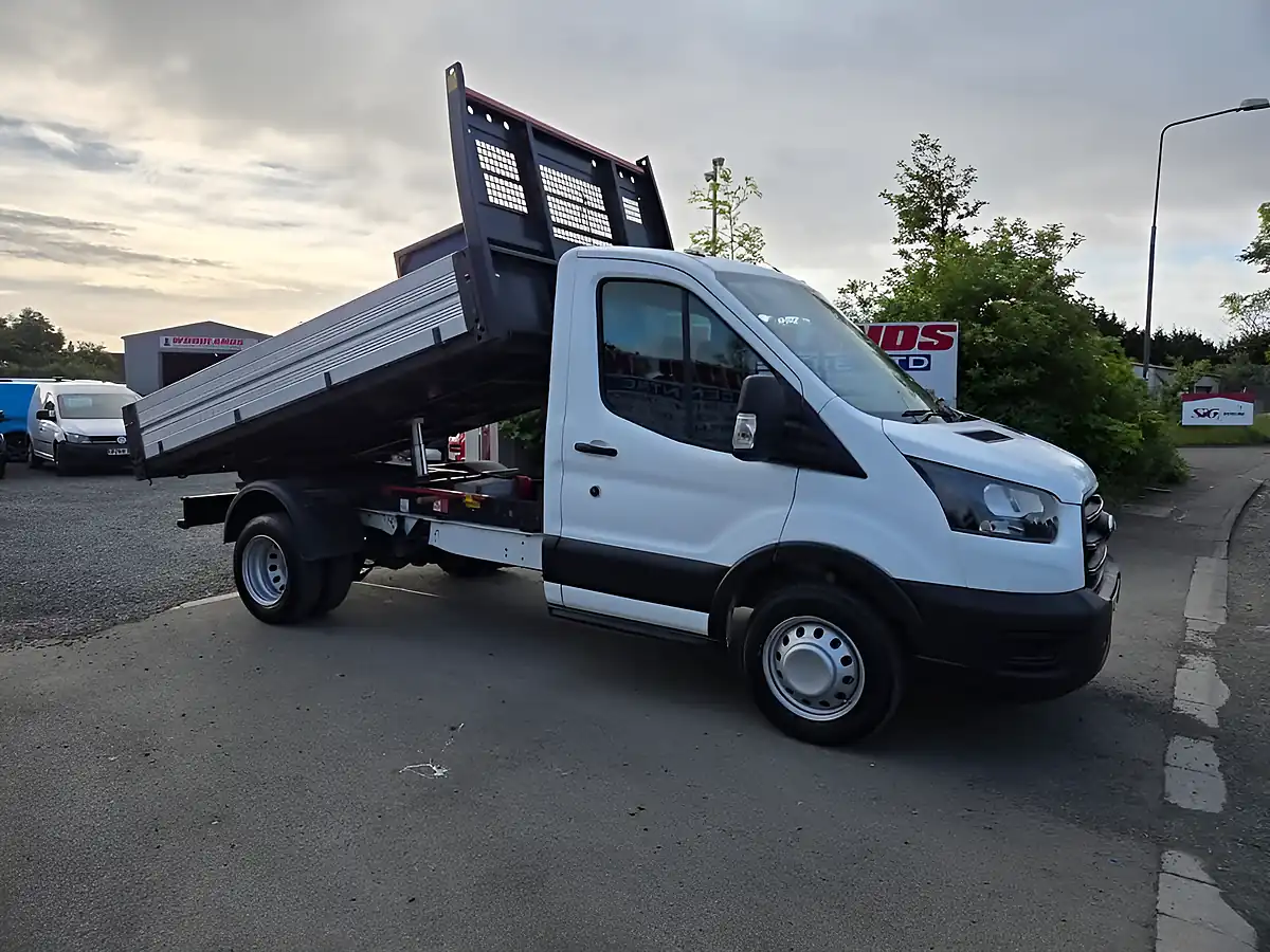 Used 2022 Ford Transit Leader White - Interior and Exterior details 2