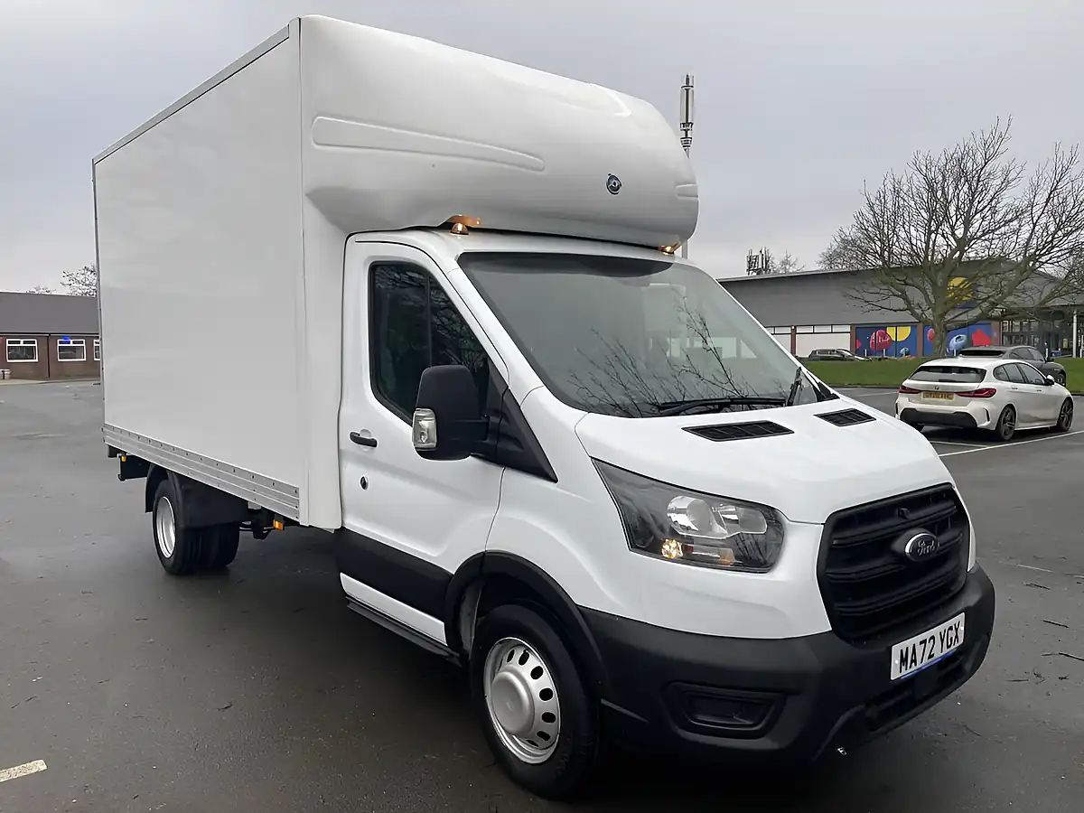 Used 2022 Ford Transit T350 Leader 14FT Luton With Tailift White - Front View