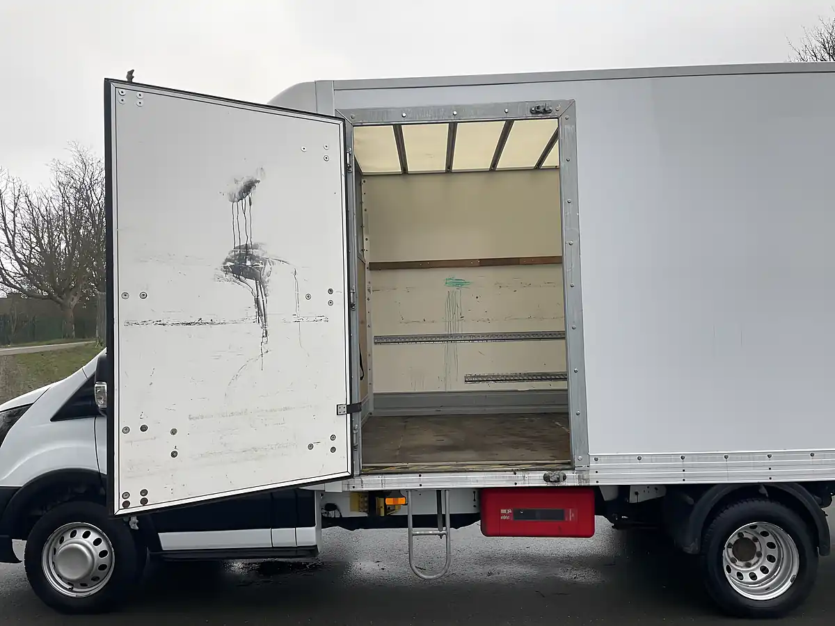 Used 2022 Ford Transit T350 Leader 14FT Luton With Tailift White - Interior and Exterior details 12