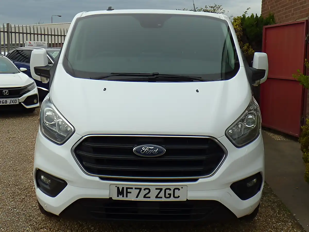 Used 2022 Ford Transit Transit Custom Limited White - Interior and Exterior details 3