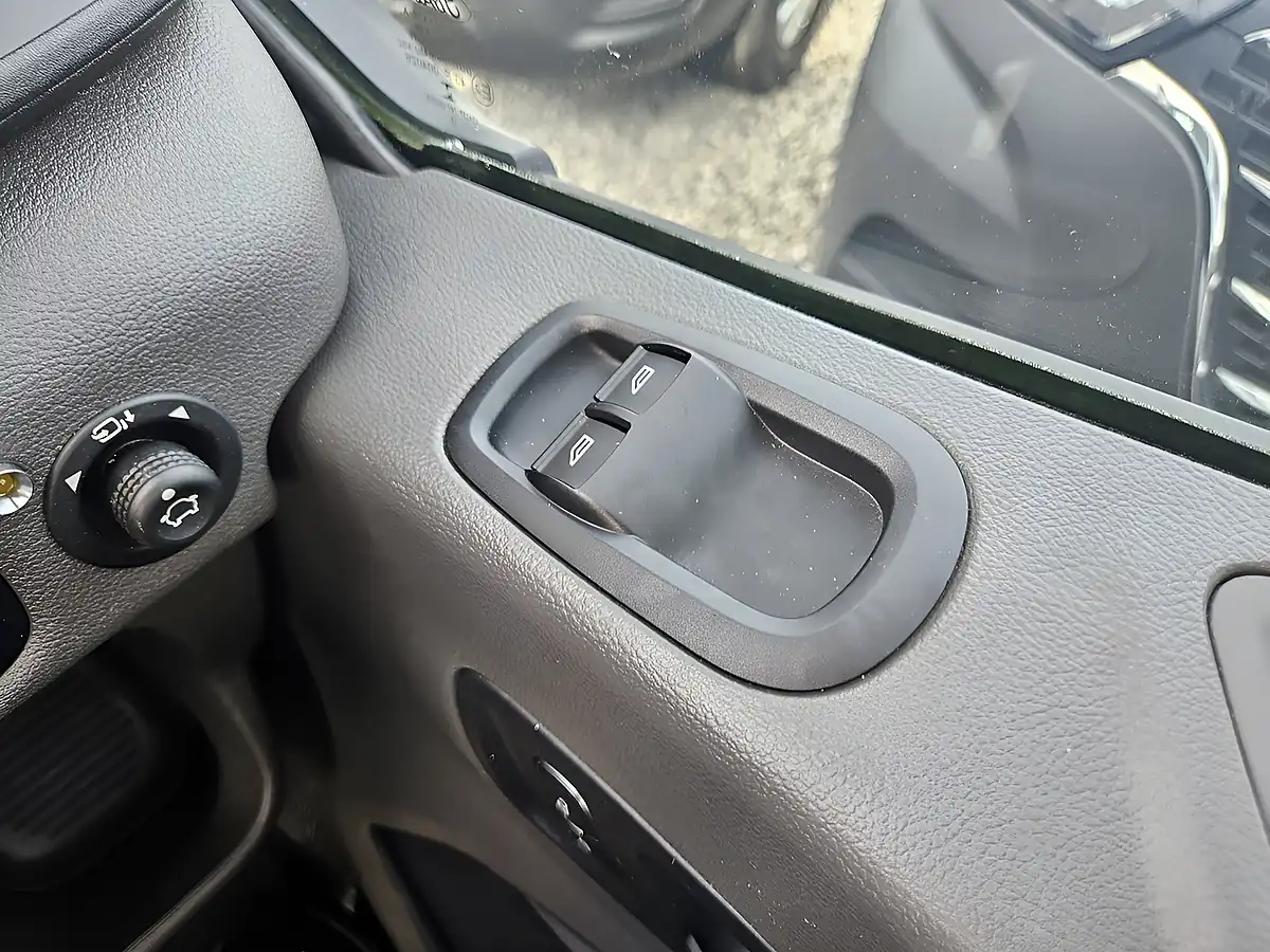 Used 2022 Ford Transit Trend Frozen White - Interior and Exterior details 19
