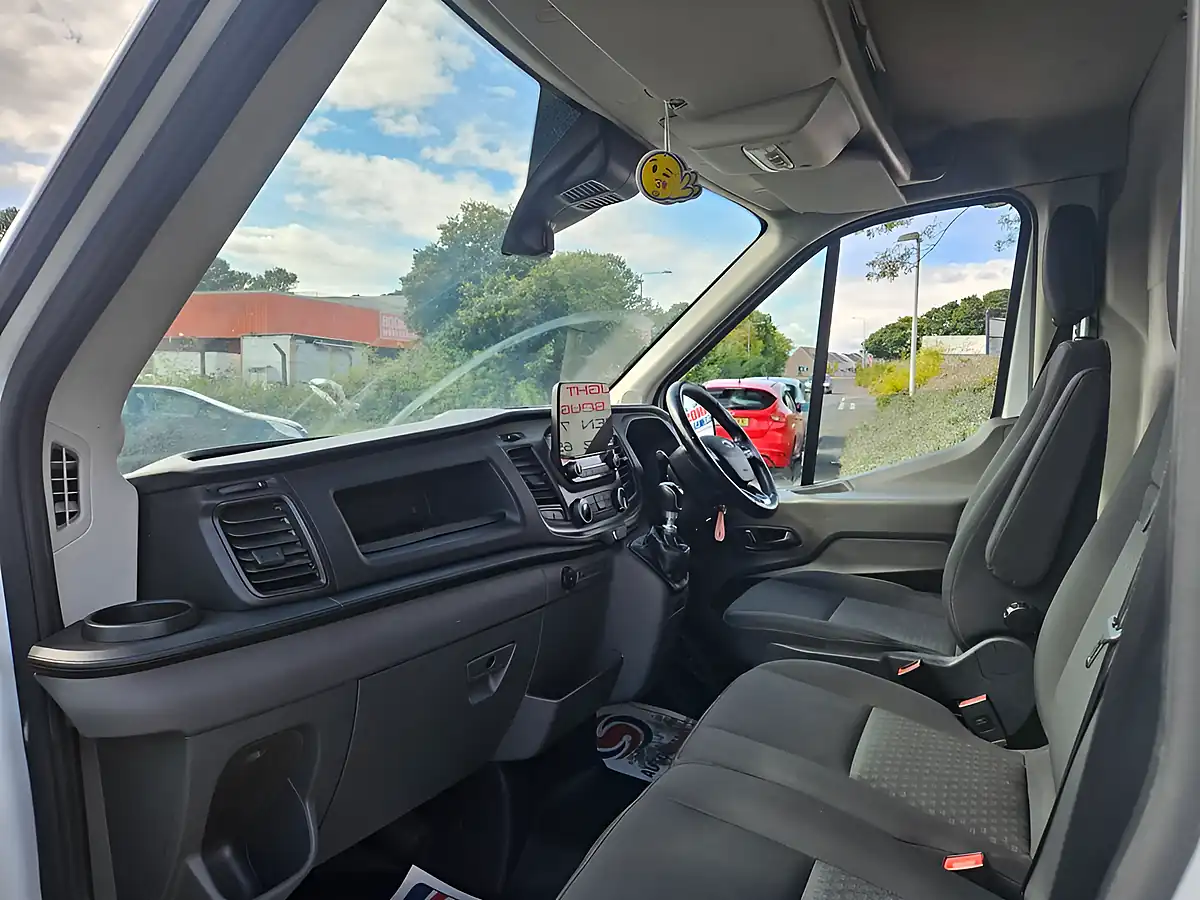 Used 2022 Ford Transit Trend Lwb White - Interior and Exterior details 11