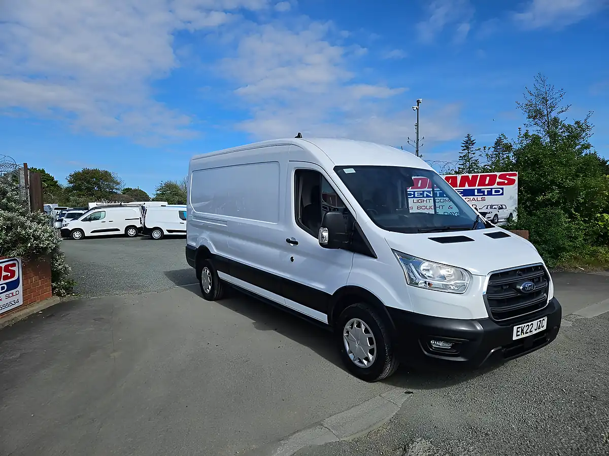 Used 2022 Ford Transit Trend White - Front View