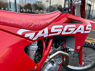 Used 2022 Gasgas MC450F Red - Interior and Exterior details 4