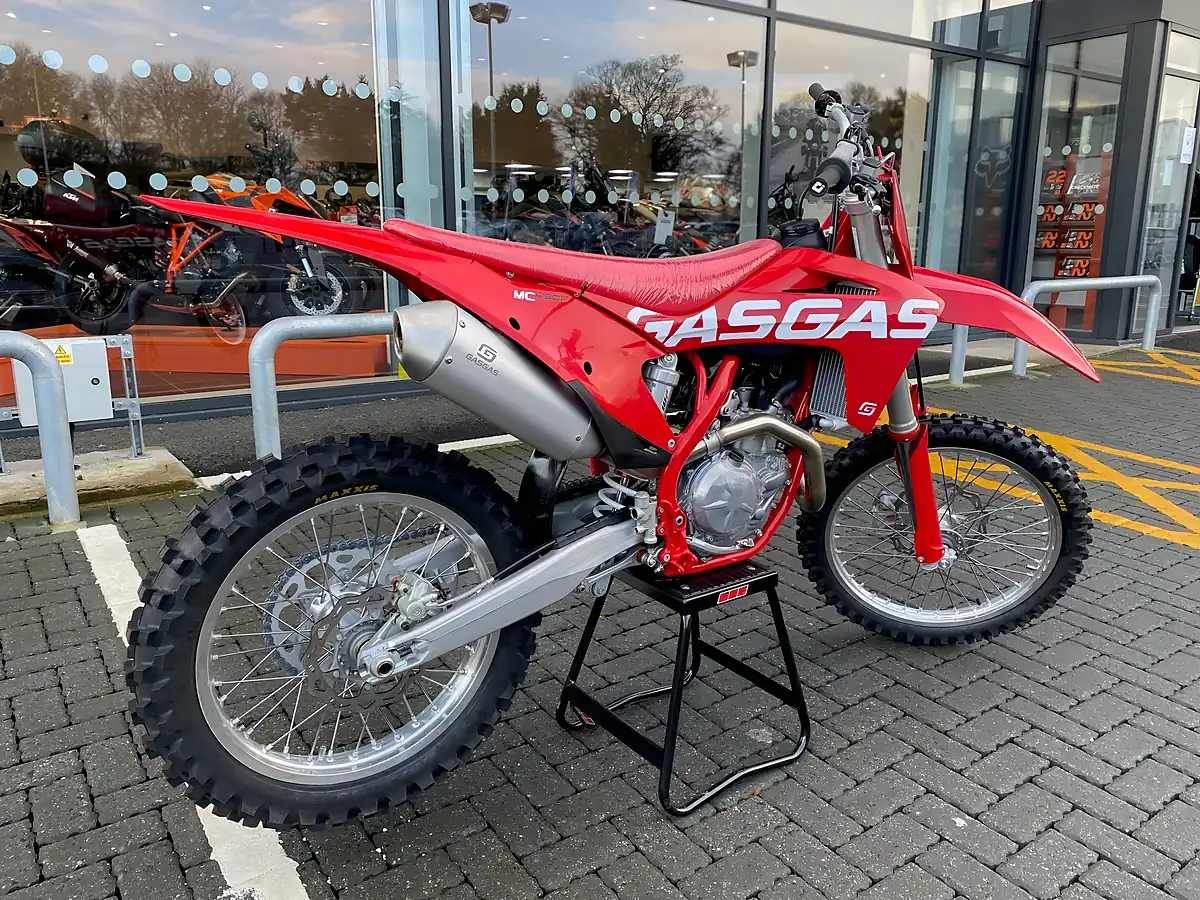 Used 2022 Gasgas MC450F Red - Interior and Exterior details 5
