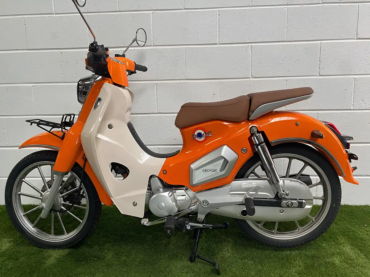 Used 2022 Gpx Popz 110 Orange - Interior and Exterior details 11