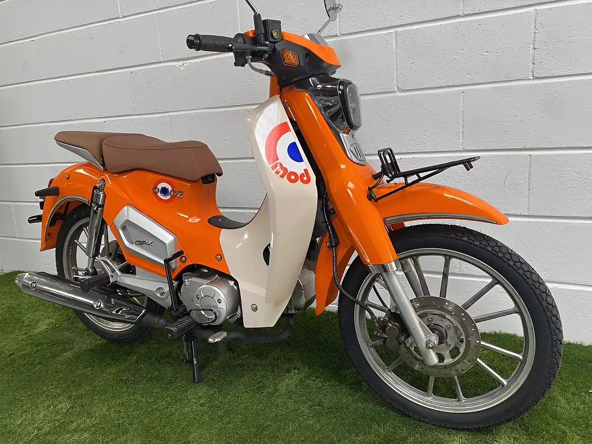 Used 2022 Gpx Popz 110 Orange - Interior and Exterior details 3