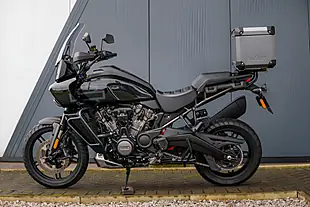 Used 2022 Harley-Davidson Pan America 1250 Special Black - Interior and Exterior details 15