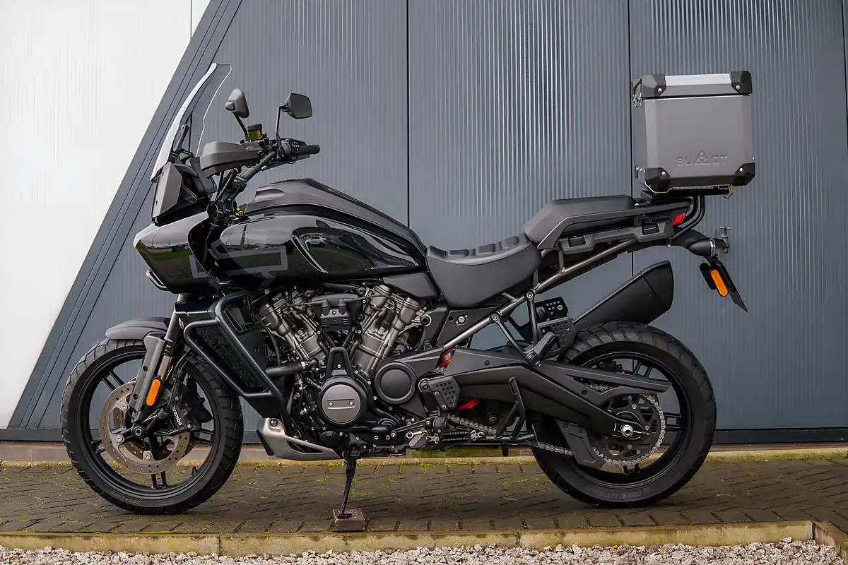 Used 2022 Harley-Davidson Pan America 1250 Special Black - Interior and Exterior details 15