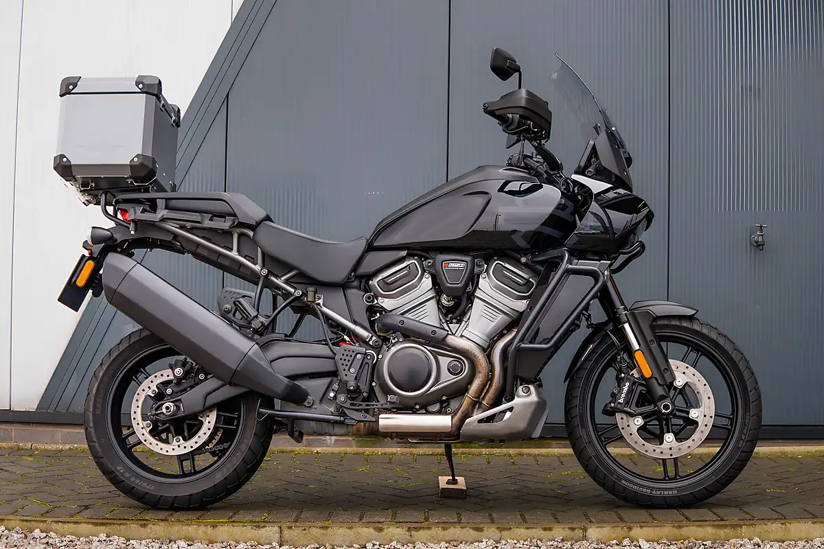 Used 2022 Harley-Davidson Pan America 1250 Special Black - Interior and Exterior details 4