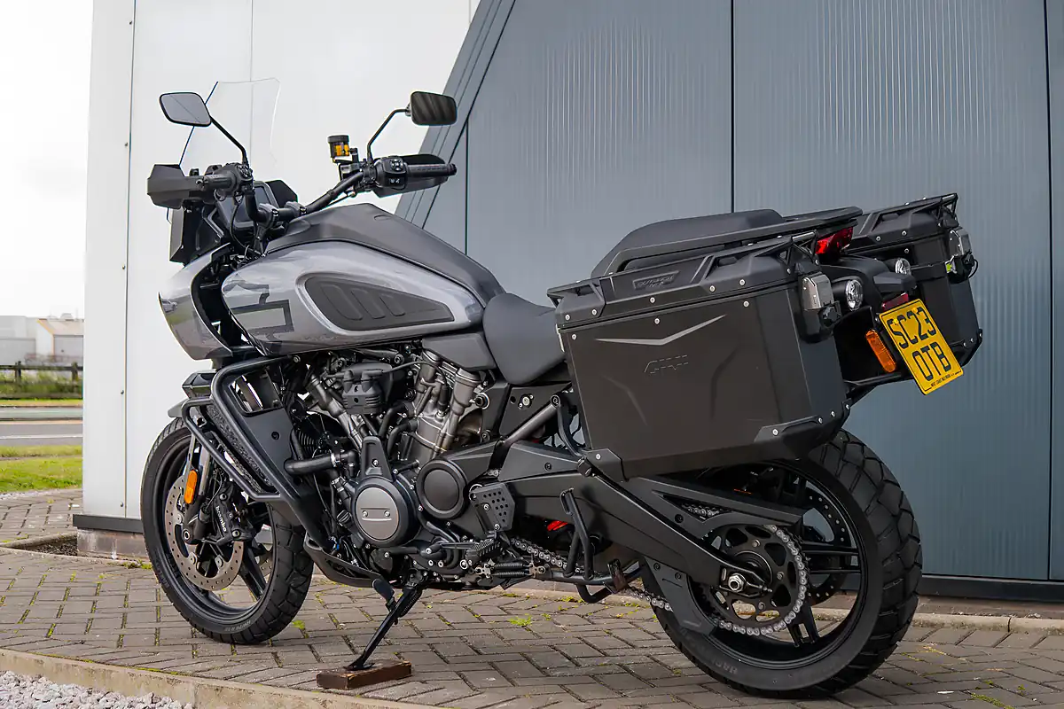 Used 2022 Harley-Davidson Pan America 1250 Special Gauntlet Grey Metallic - Interior and Exterior details 15