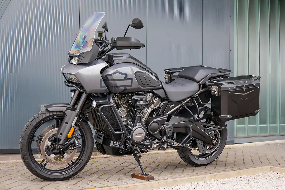 Used 2022 Harley-Davidson Pan America 1250 Special Gauntlet Grey Metallic - Interior and Exterior details 16