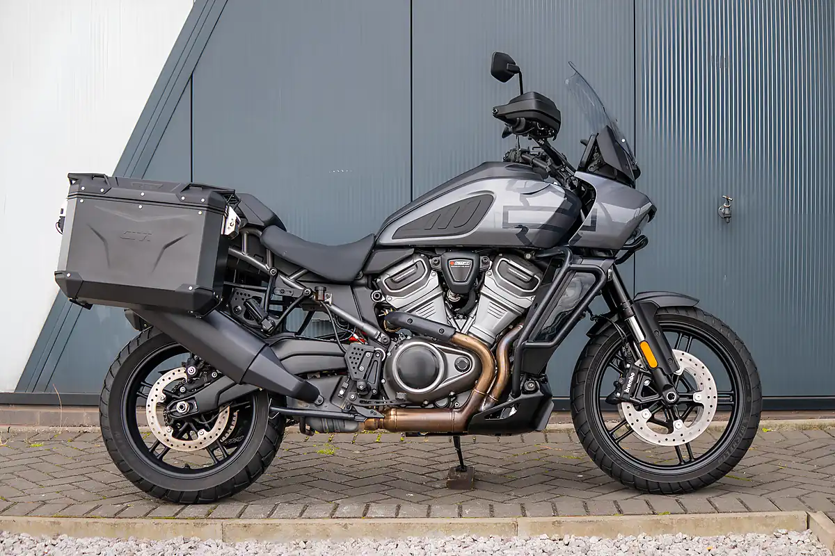 Used 2022 Harley-Davidson Pan America 1250 Special Gauntlet Grey Metallic - Interior and Exterior details 3