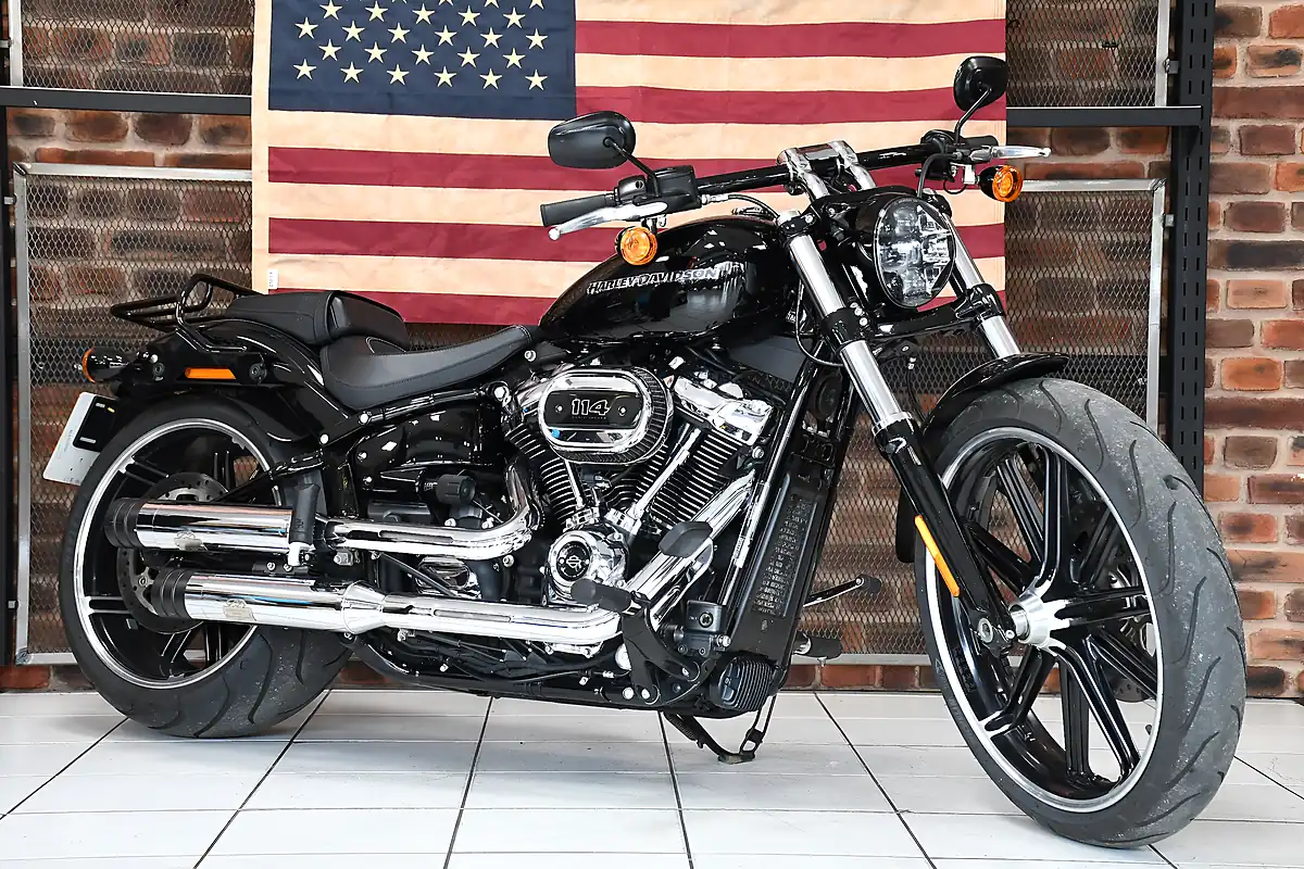 Used 2022 Harley-Davidson Softail Fxbrs Breakout Black - Front View