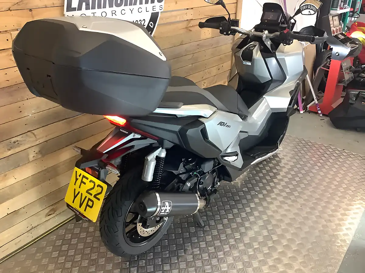 Used 2022 Honda Adv 350 Silver - Interior and Exterior details 4