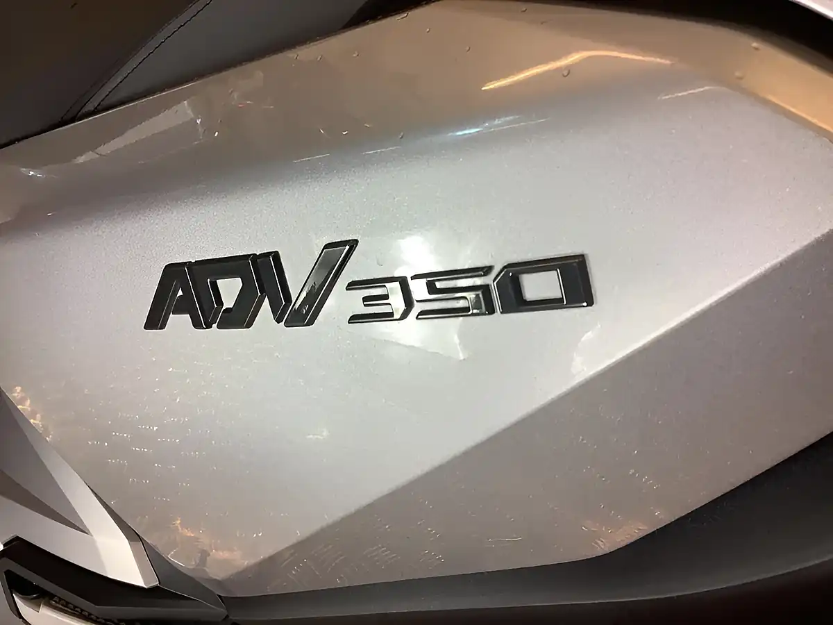 Used 2022 Honda Adv 350 Silver - Interior and Exterior details 8