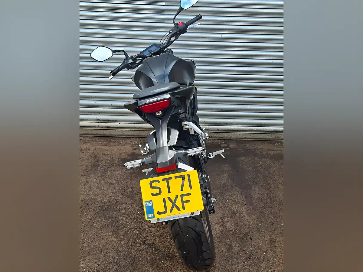 Used 2022 Honda Cb Black - Interior and Exterior details 7