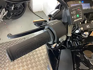 Used 2022 Honda Cb Black - Interior and Exterior details 14