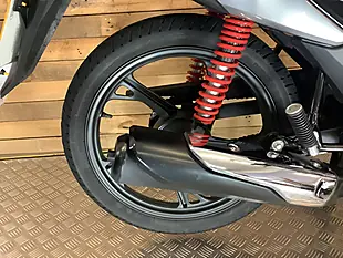 Used 2022 Honda Cb Black - Interior and Exterior details 19