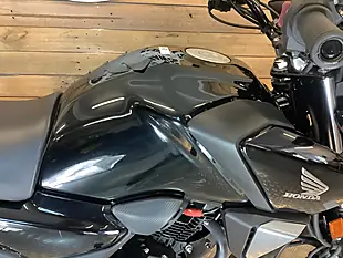 Used 2022 Honda Cb Black - Interior and Exterior details 7