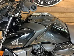 Used 2022 Honda Cb Black - Interior and Exterior details 8