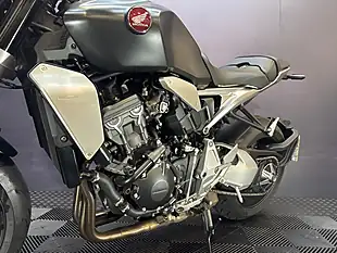 Used 2022 Honda CB1000R Black - Interior and Exterior details 11