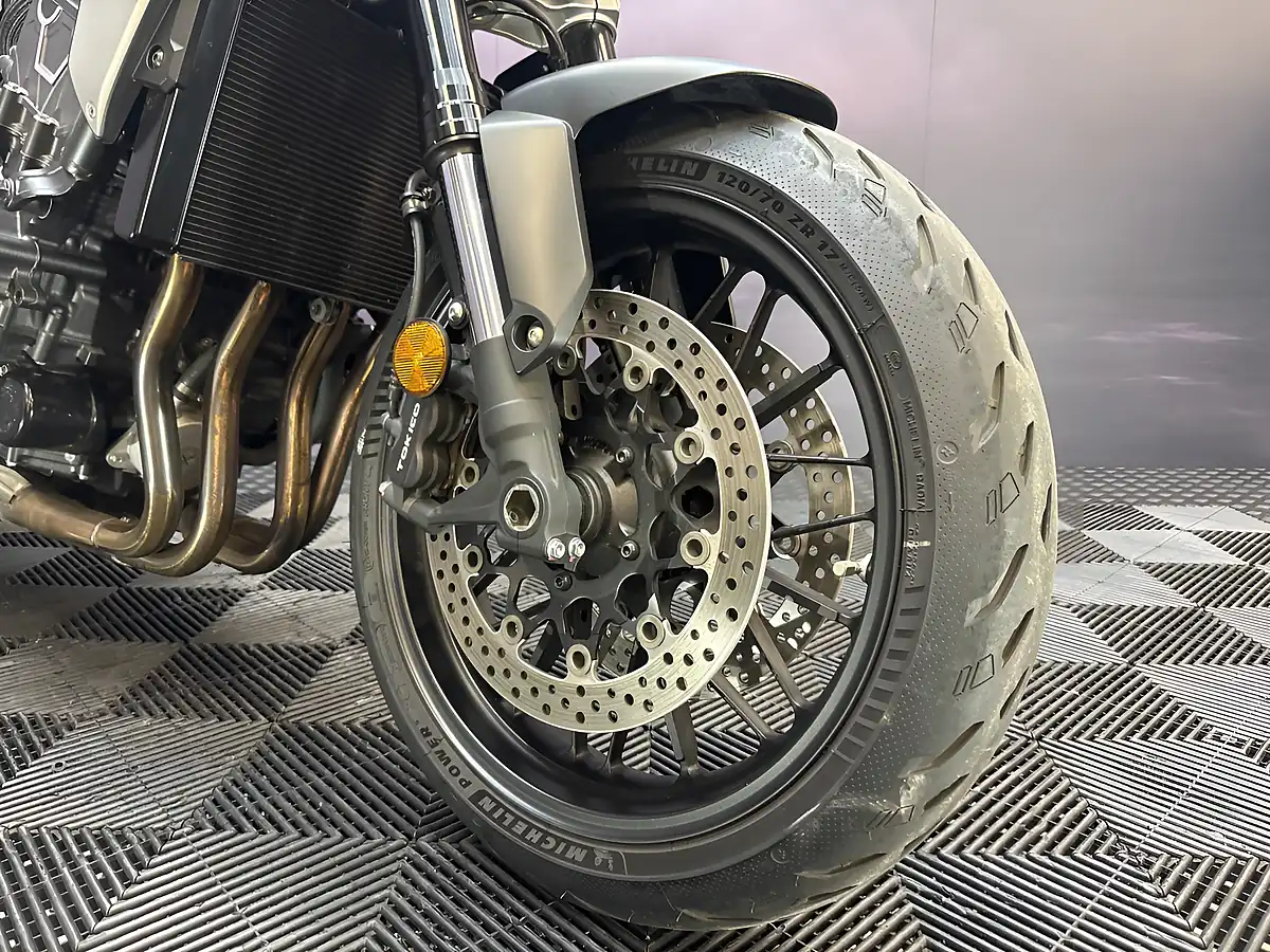 Used 2022 Honda CB1000R Black - Interior and Exterior details 15