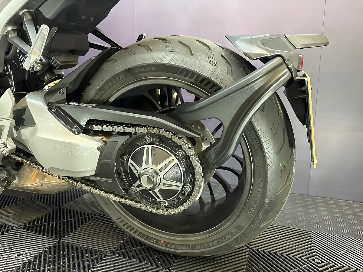 Used 2022 Honda CB1000R Black - Interior and Exterior details 17