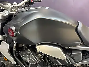 Used 2022 Honda CB1000R Black - Interior and Exterior details 9