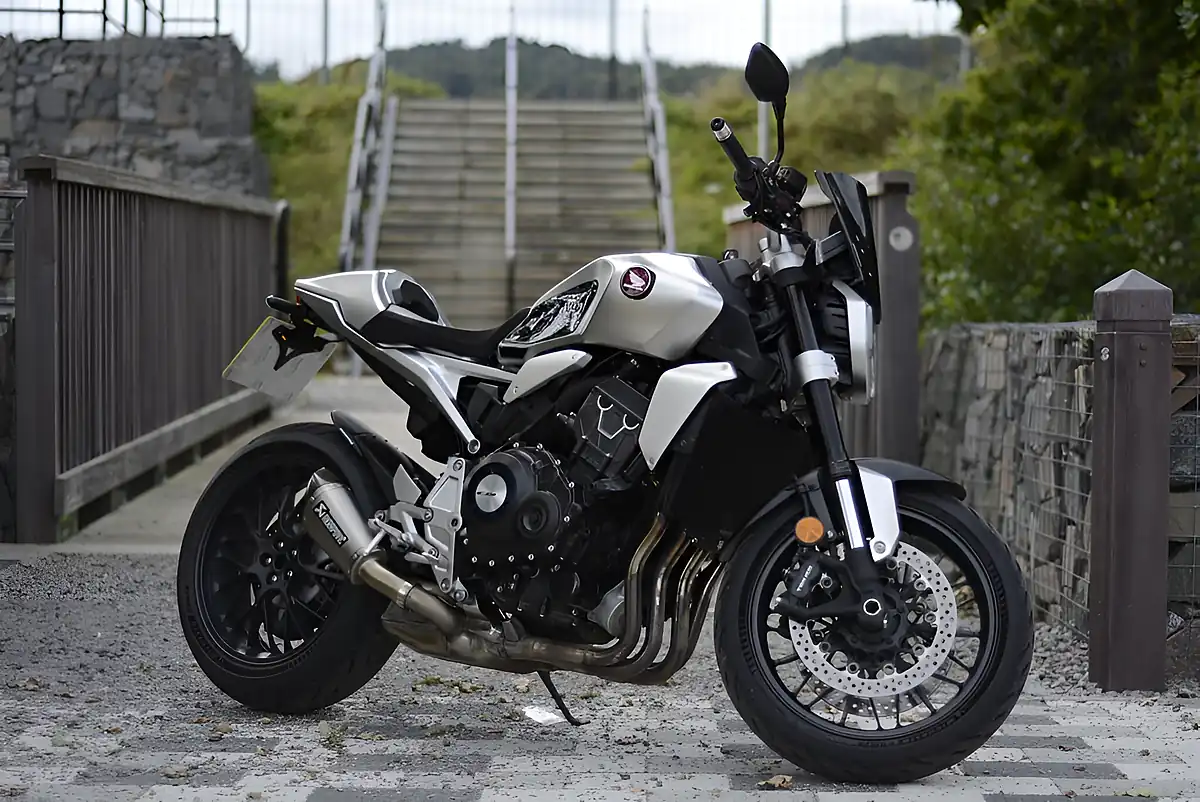 Used 2022 Honda CB1000R Grey - Front View