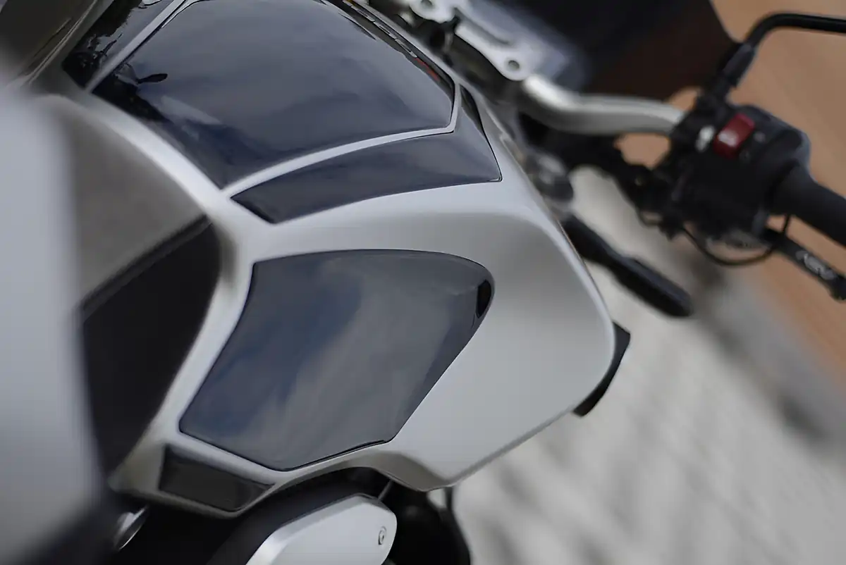 Used 2022 Honda CB1000R Grey - Interior and Exterior details 13