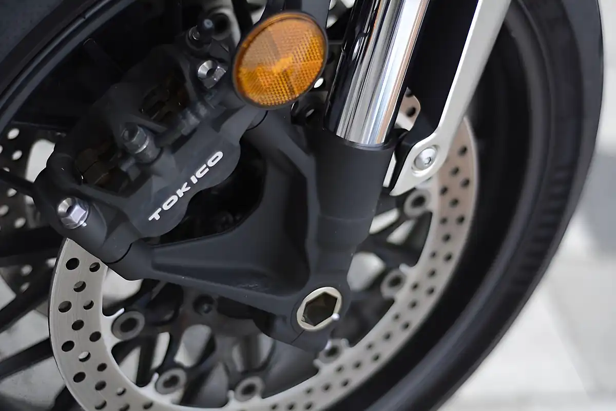Used 2022 Honda CB1000R Grey - Interior and Exterior details 3