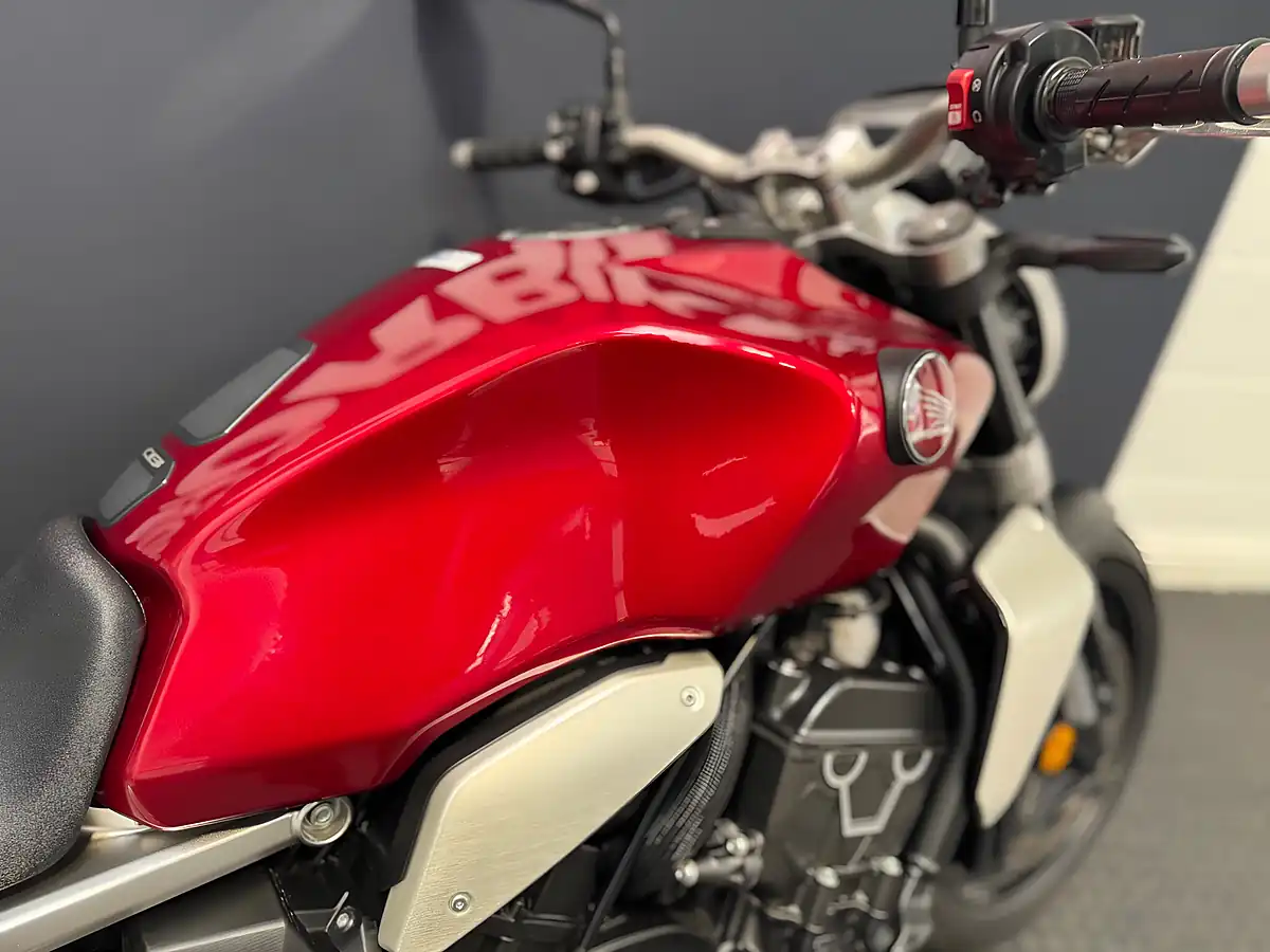 Used 2022 Honda CB1000R - Interior and Exterior details 10