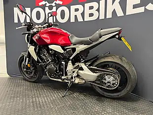 Used 2022 Honda CB1000R - Interior and Exterior details 15