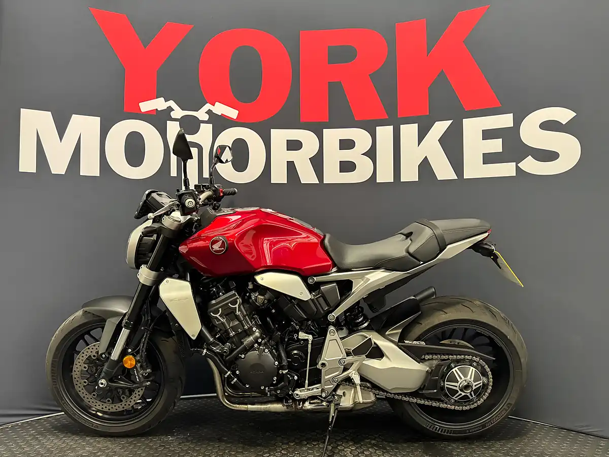 Used 2022 Honda CB1000R - Interior and Exterior details 2