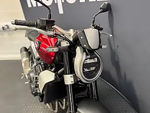 Used 2022 Honda CB1000R - Interior and Exterior details 8