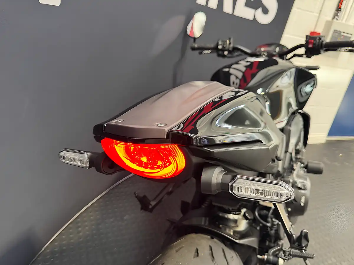 Used 2022 Honda CB1000R - Interior and Exterior details 13
