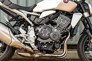 Used 2022 Honda CB1000R Nea Sports Cafe Grey - Interior and Exterior details 13