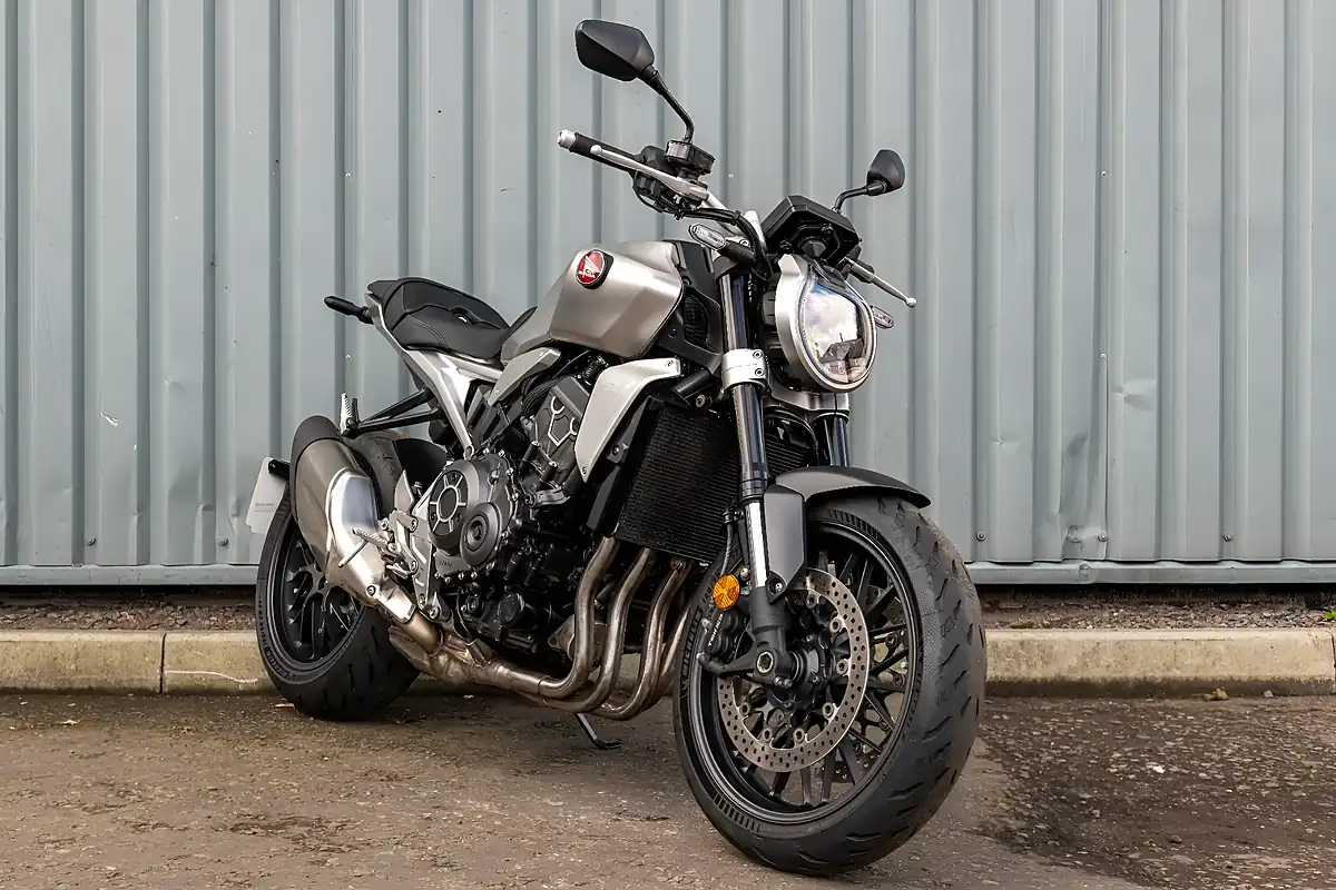 Used 2022 Honda CB1000R Nea Sports Cafe Grey - Interior and Exterior details 2